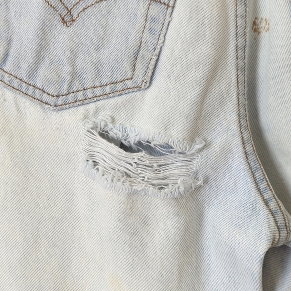 Levi's 90's Vintage 512 Light Wash High Waisted Slim Fit Tapered Leg Mom Jeans 5 - Picture 15 of 16